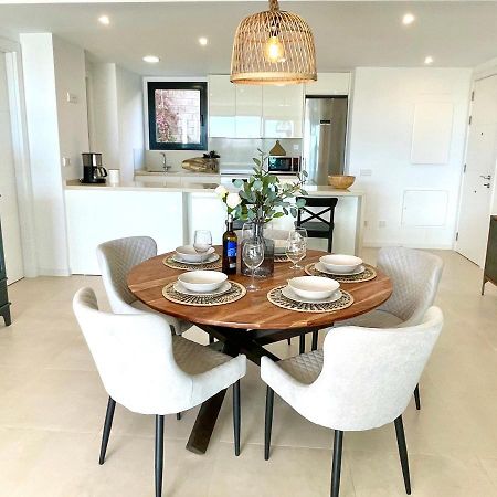 Luxury 3 Bedroom Apartment 300M From The Beach 丰希罗拉 外观 照片
