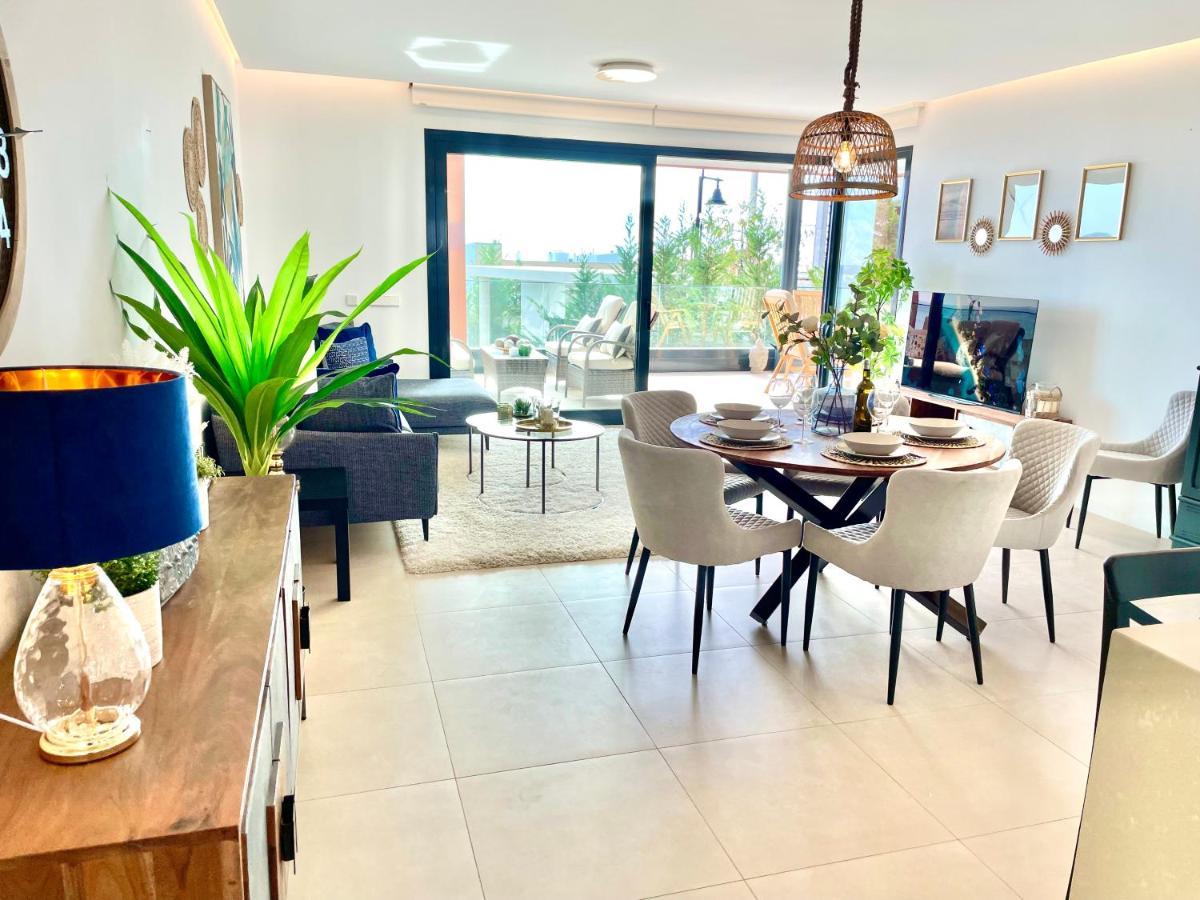 Luxury 3 Bedroom Apartment 300M From The Beach 丰希罗拉 外观 照片