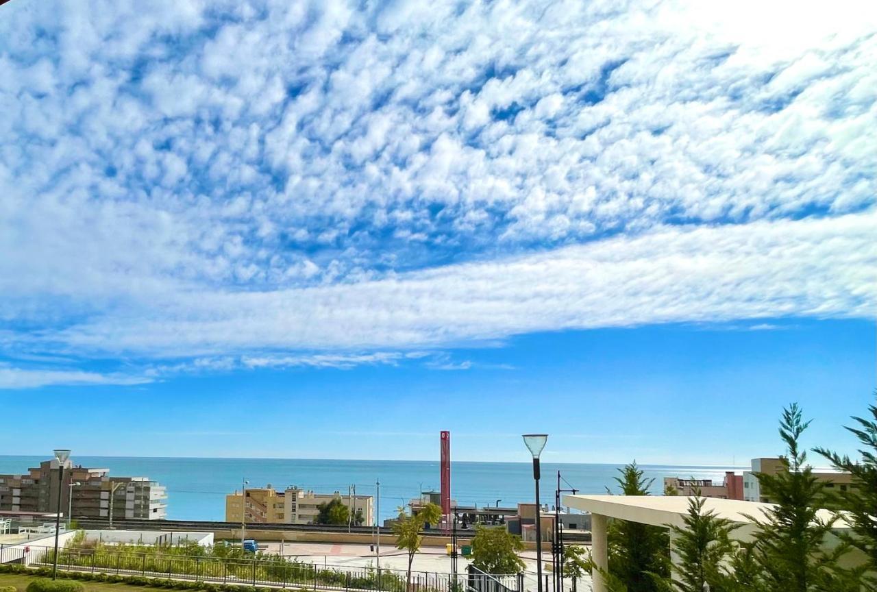 Luxury 3 Bedroom Apartment 300M From The Beach 丰希罗拉 外观 照片