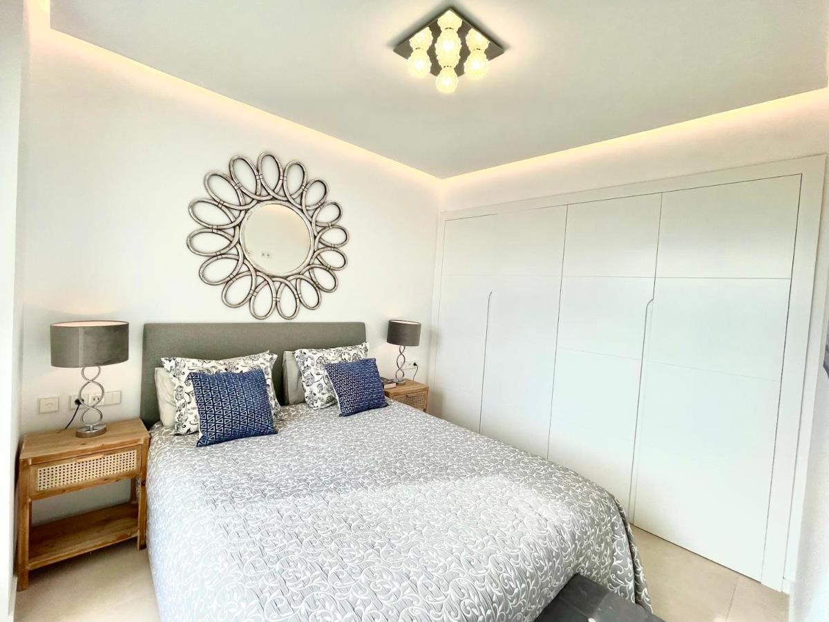 Luxury 3 Bedroom Apartment 300M From The Beach 丰希罗拉 外观 照片