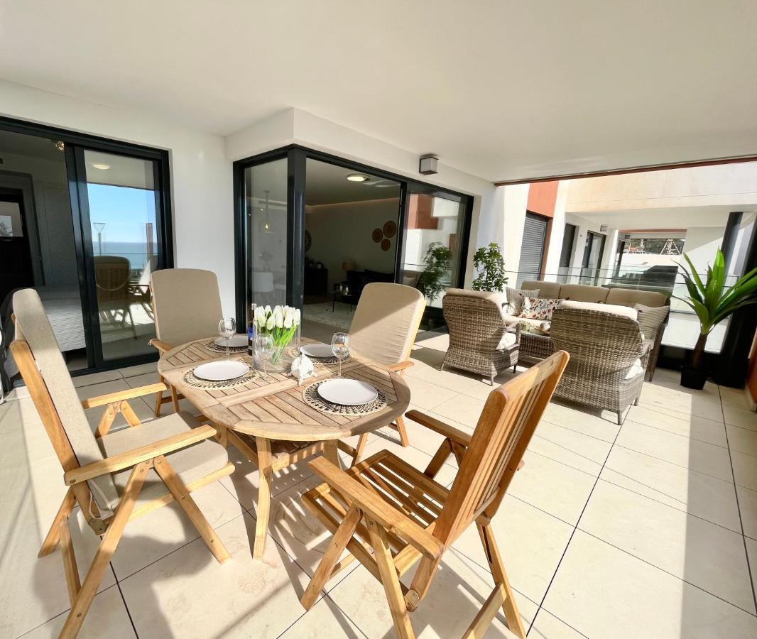 Luxury 3 Bedroom Apartment 300M From The Beach 丰希罗拉 外观 照片